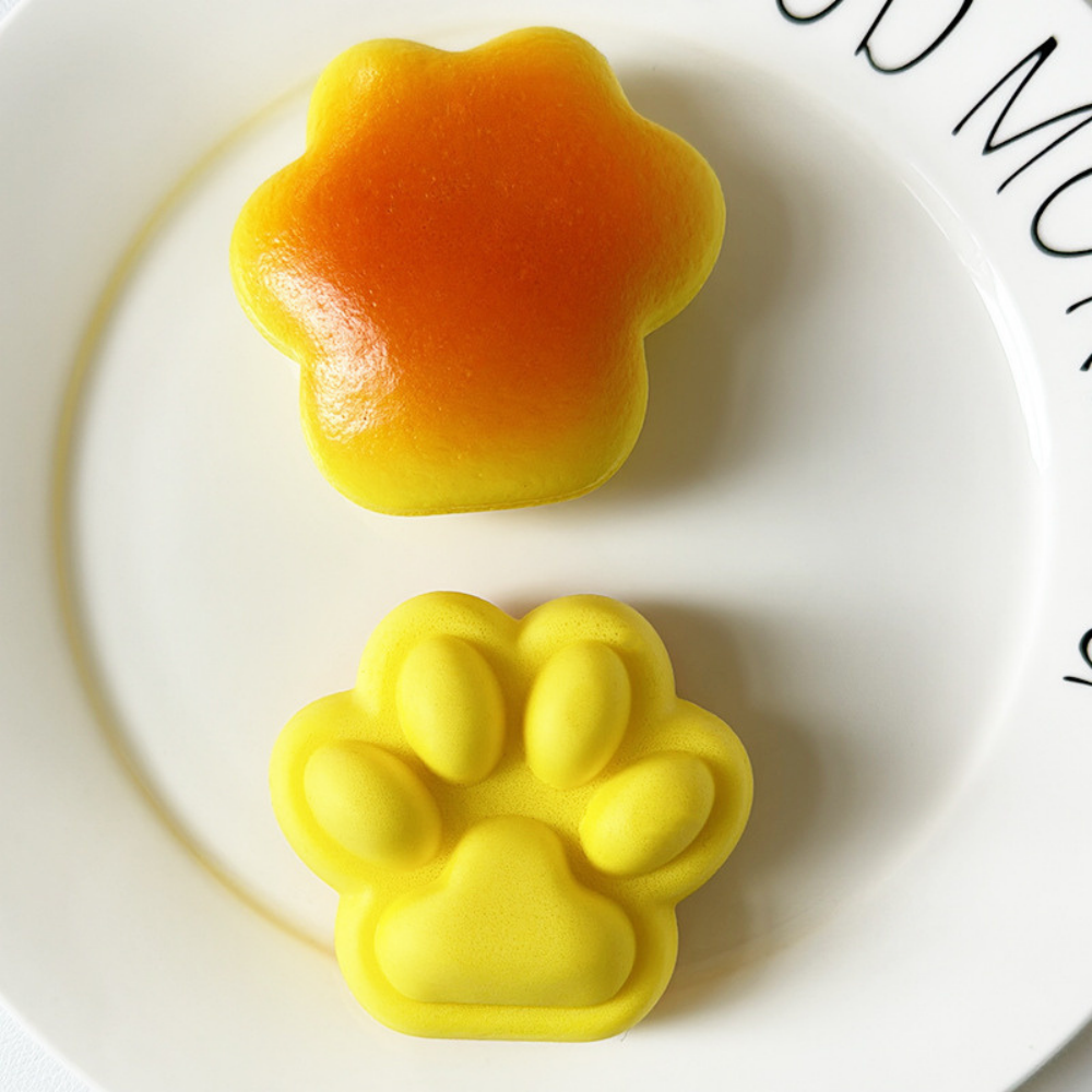 Kitty Cat Paw Bread Squishy